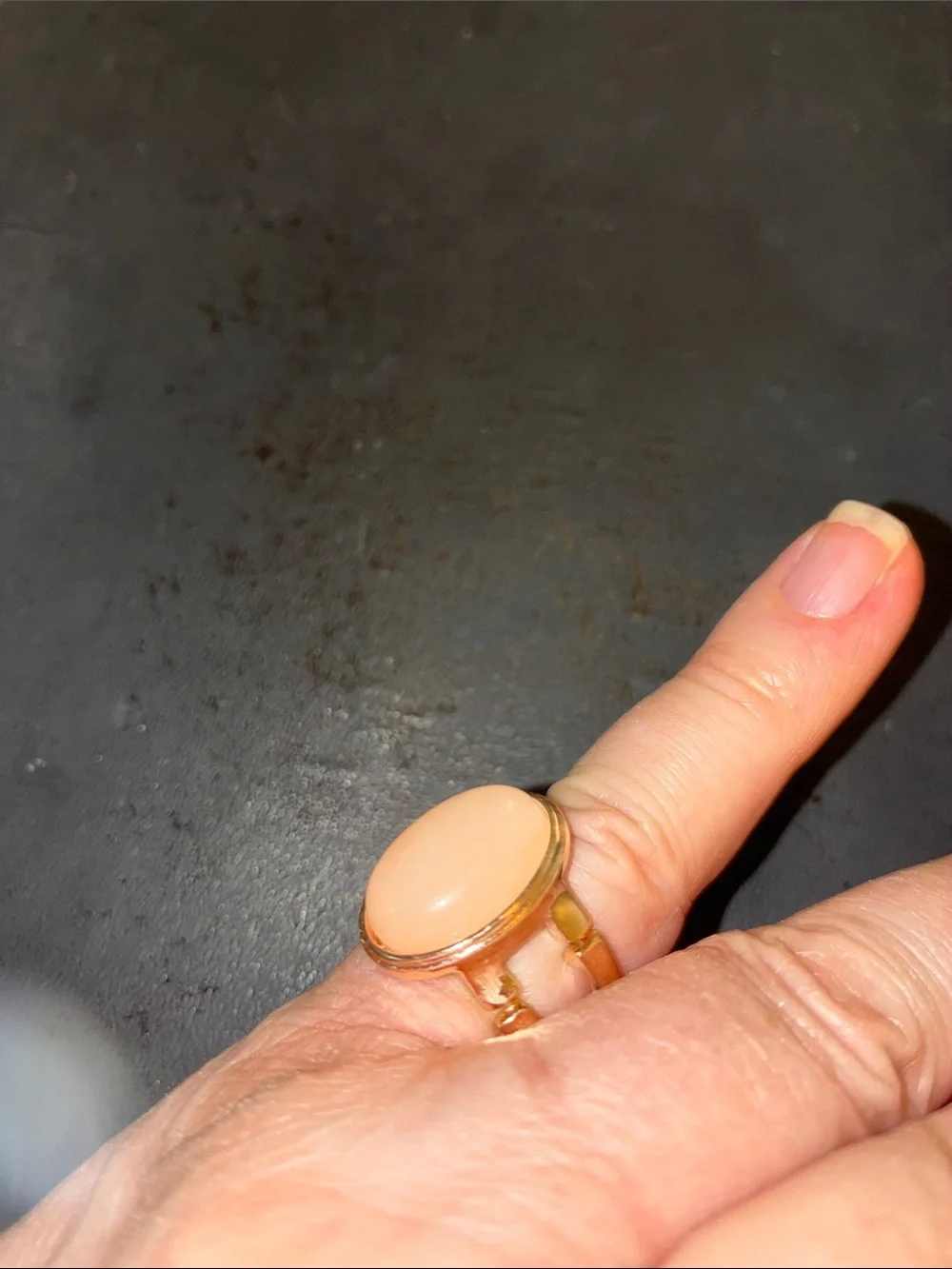Gold-Tone Stretch Ring with Peach Cabochon Center